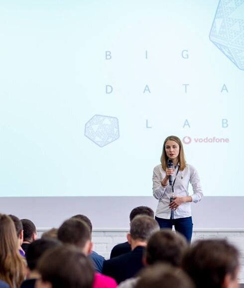 Участь в тематичних конференціях та форумах